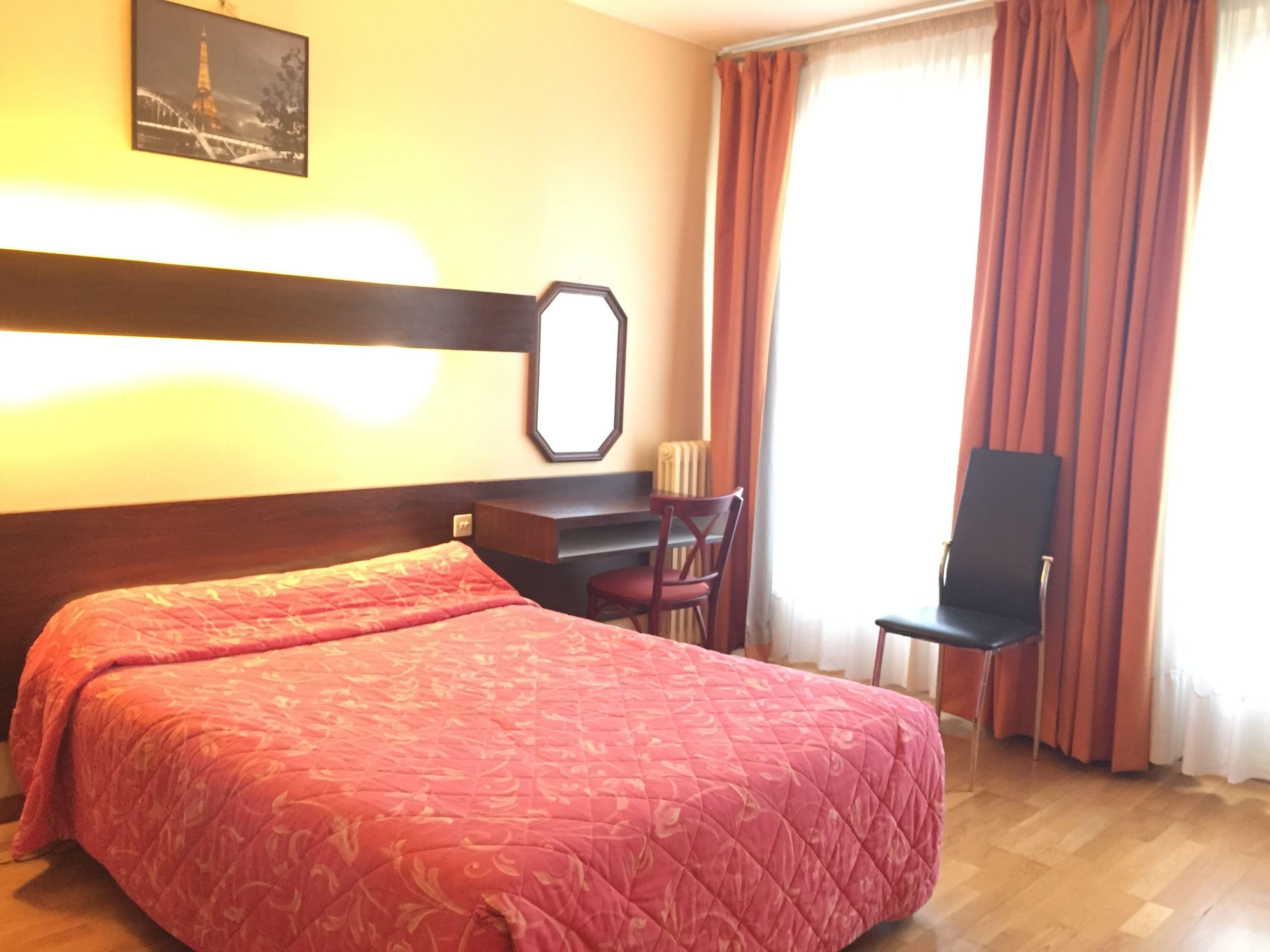 Hotel Des Pyrenees - Entre Bastille Et Nation