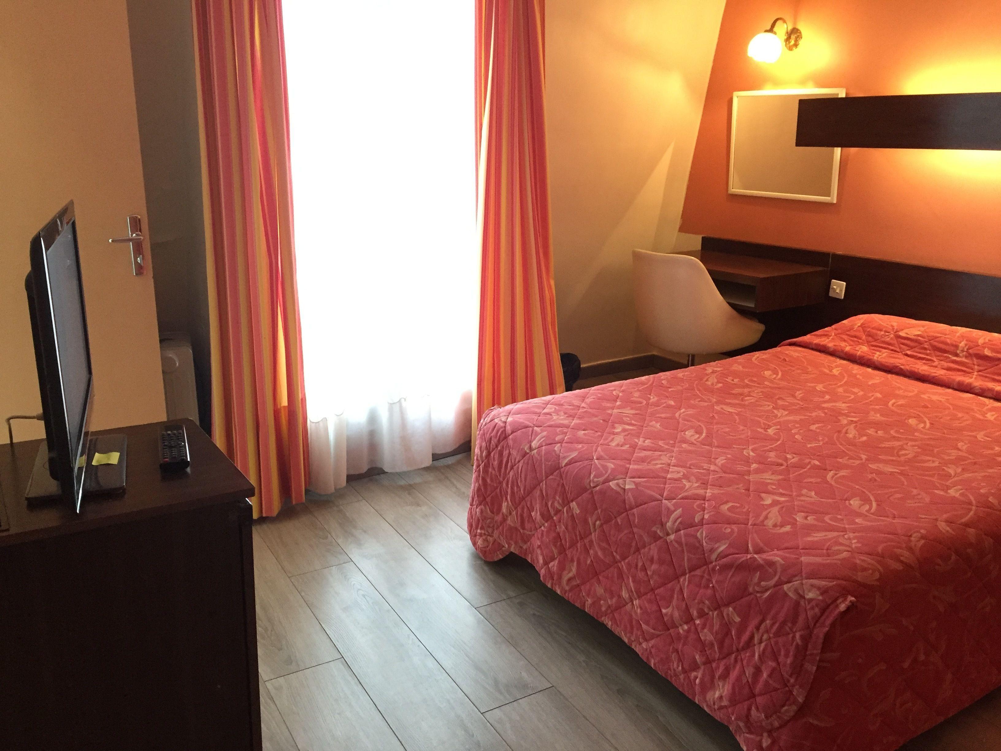 Hotel Des Pyrenees - Entre Bastille Et Nation Paris