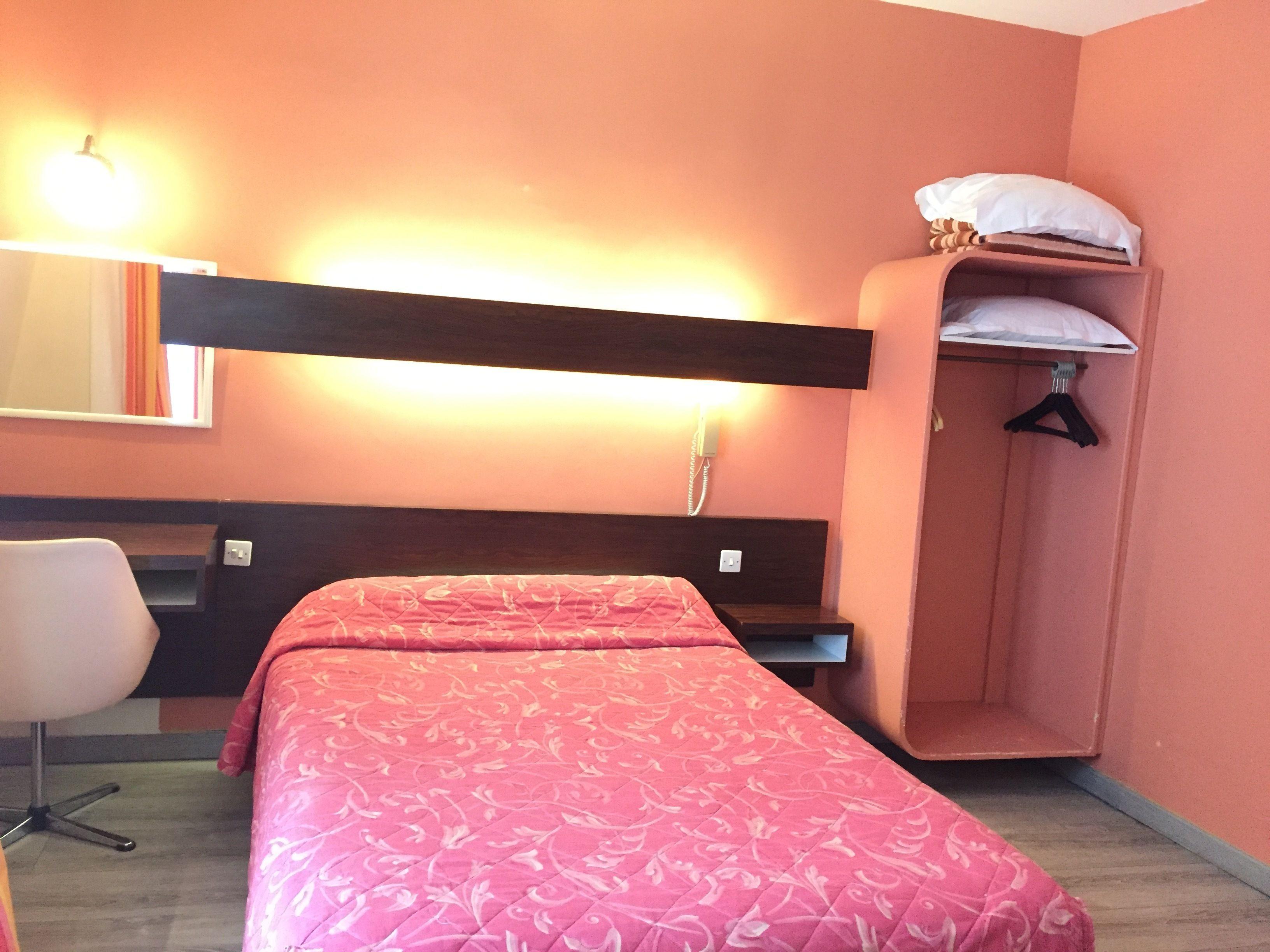 Des Pyrenees - Entre Bastille Et Nation 2* Paris