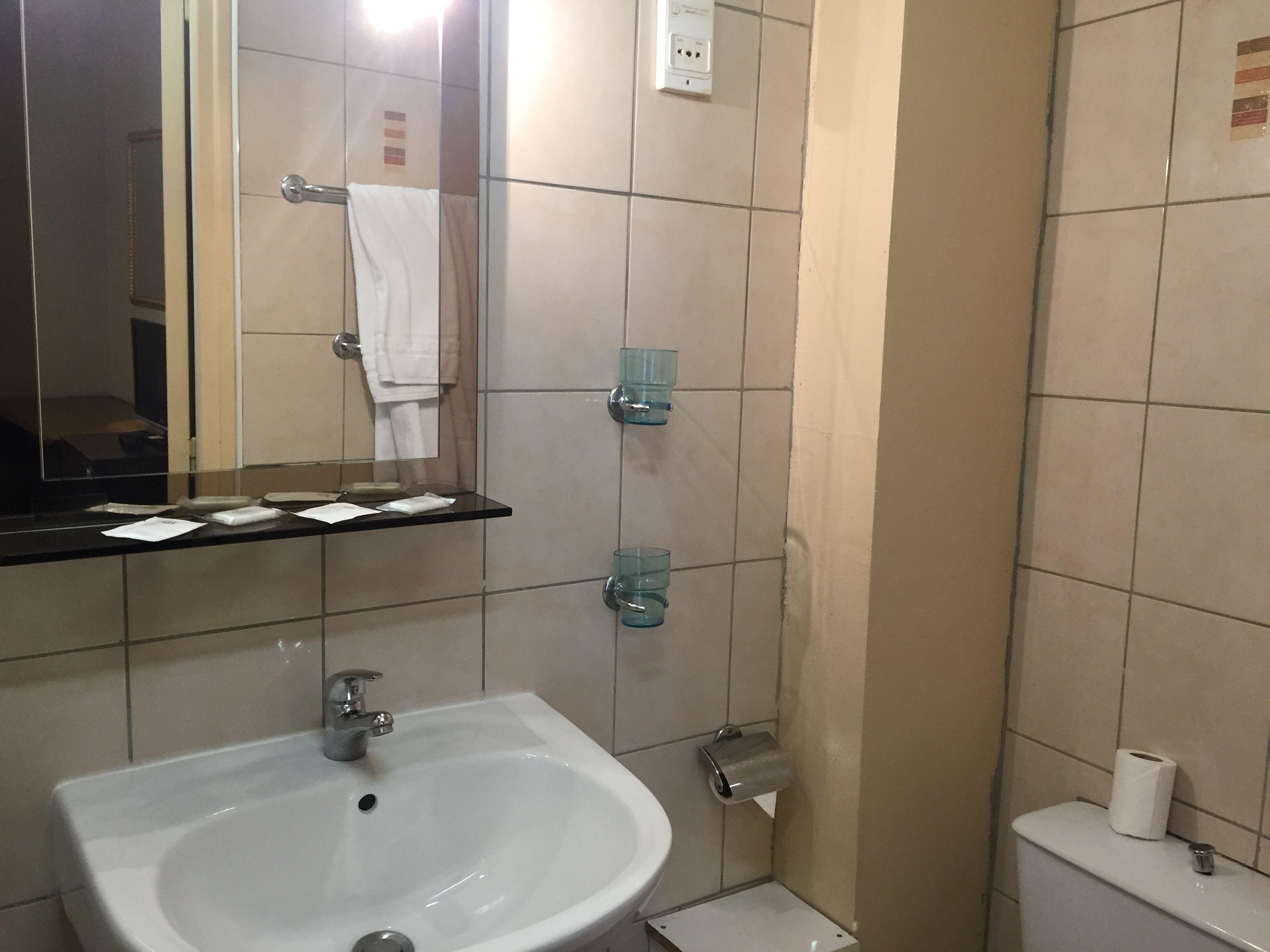 Hotel Des Pyrenees - Entre Bastille Et Nation Paris