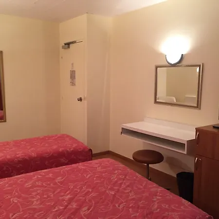Des Pyrenees - Entre Bastille Et Nation Hotel 2*