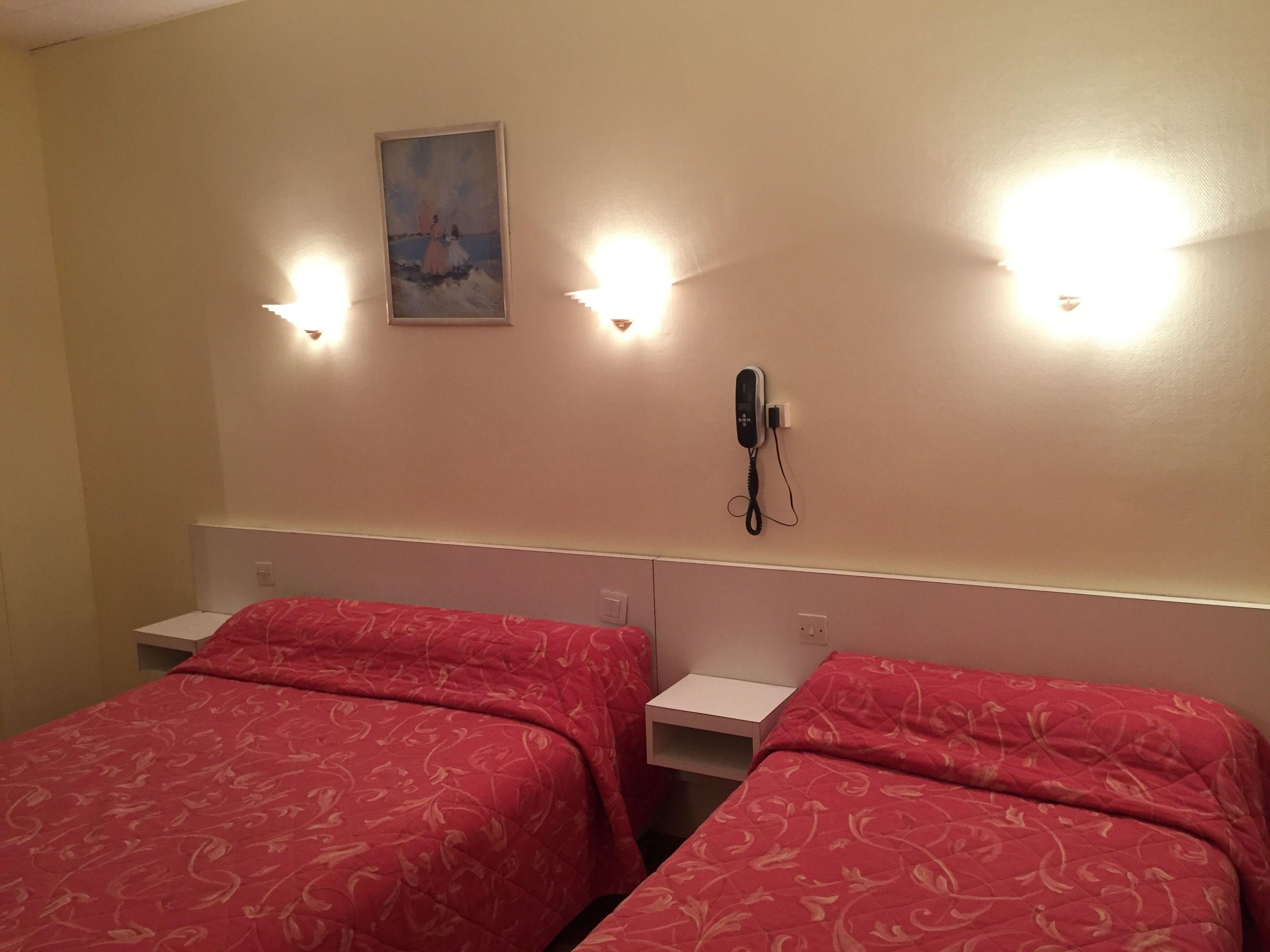 Des Pyrénées - Entre Bastille Et Nation